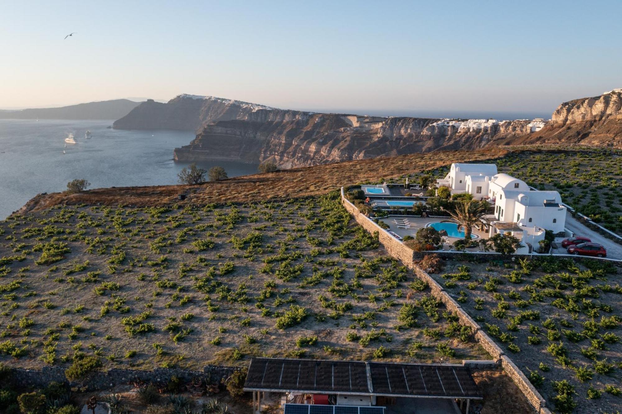 Villa Oinos - Sunset Views Ormos Athinios Exteriör bild